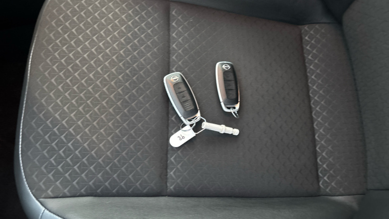 Nissan Juke 1.0 DiG-T 114 N-Connecta 5dr Petrol Hatchback